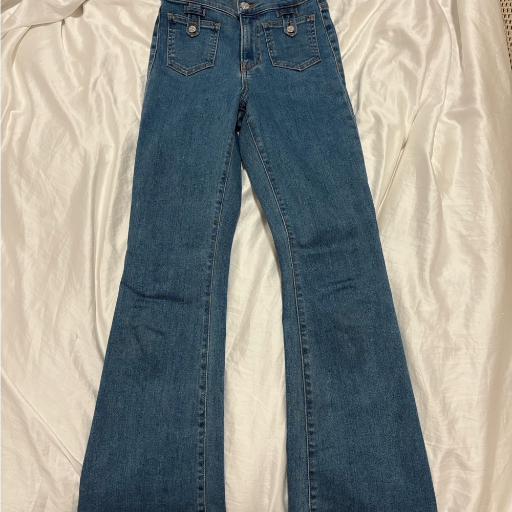 Veronica Beard Slightly Flared Jeans. NWOT. Never worn